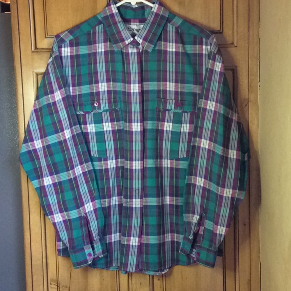 FINAL SALE PRICE LS Plaid Button Down Shirt in Size 14